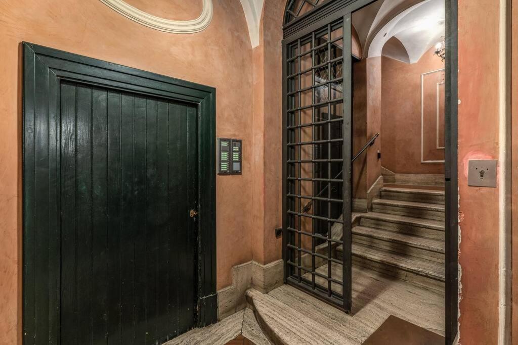Апартаменти Domus Mondrian Luxury House Рим Екстер'єр фото